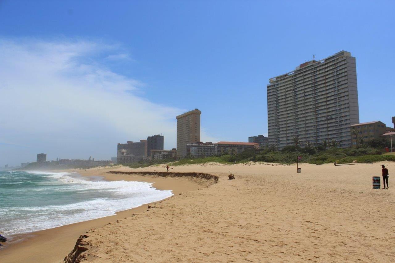 Silver Dolphin Holidays Apartamento Amanzimtoti Exterior foto