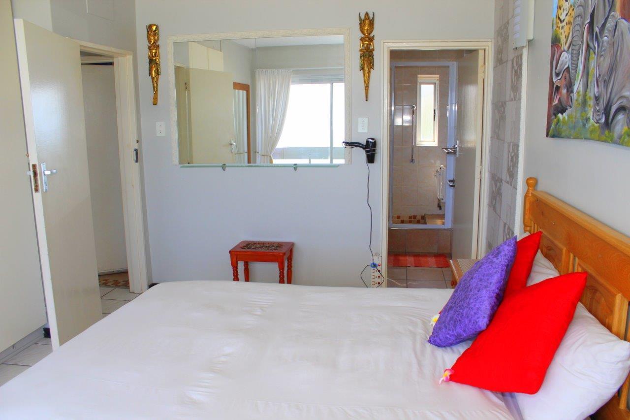 Silver Dolphin Holidays Apartamento Amanzimtoti Exterior foto