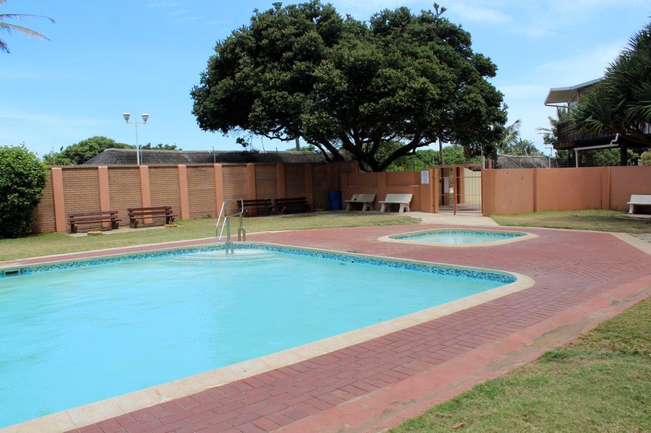 Silver Dolphin Holidays Apartamento Amanzimtoti Exterior foto